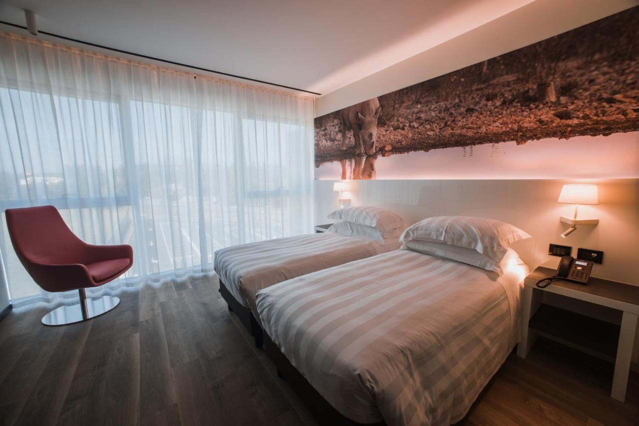 Life Hotel แบร์กาโม ภายนอก รูปภาพ