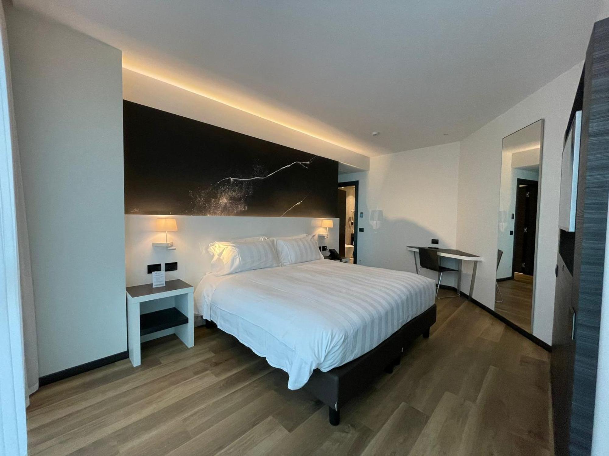 Life Hotel แบร์กาโม ภายนอก รูปภาพ